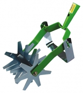 Bodenfräse mit beweglichem Jätemesser